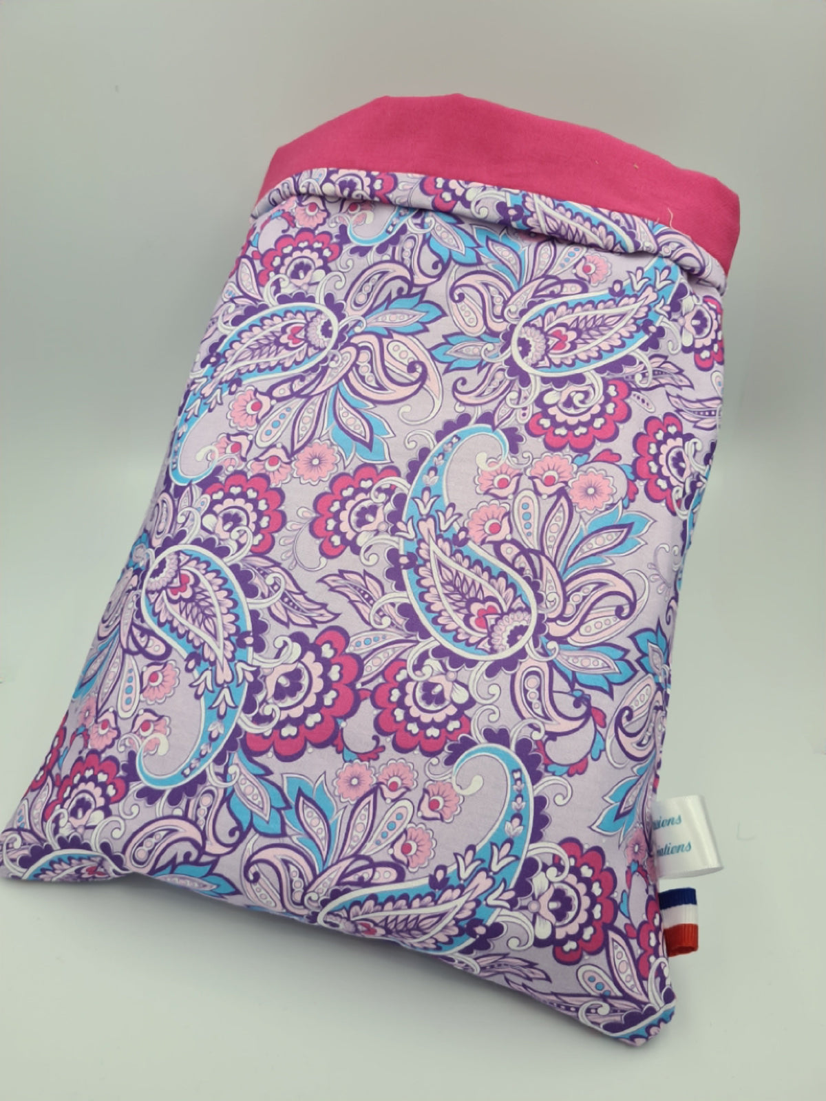 pochette de livre fleur dansante violet et rose